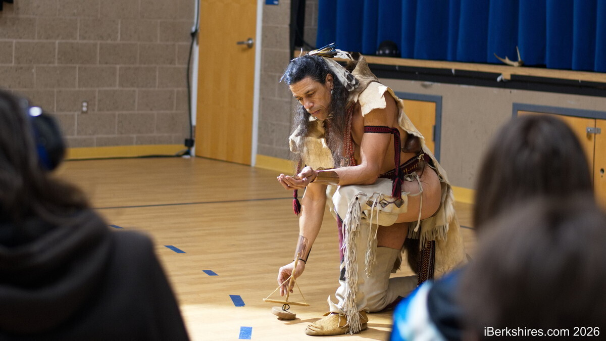 Native American Actor Brings History To Life at BArT
